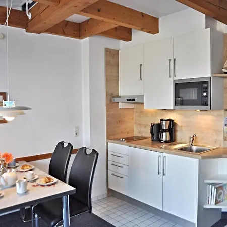 Tolle-ferienwohnung-mit-meerblick-foerdeblick-36 * Laboe